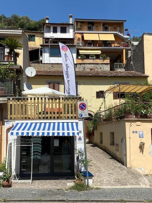 Alele2 Alloggio Turistico Trevignano Romano Exterior foto